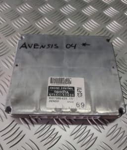 Piezas del coche TOYOTA AVENSIS 2004