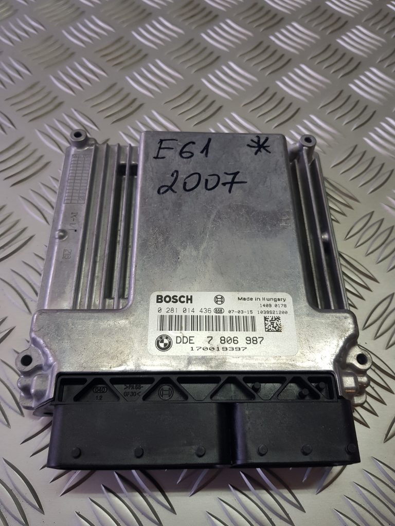 Dzinēja vadības bloks priekš BMW 525D E61 2007 TOURING BLACK 1 Dzinēja vadības bloks priekš BMW 525D E61 2007 TOURING BLACK