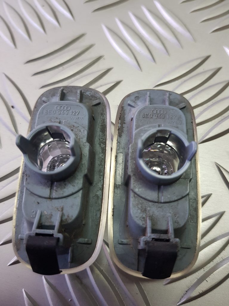 Pagrieziena signala lukturis priekš AUDI A4 AVANT 2005 2 Pagrieziena signala lukturis priekš AUDI A4 AVANT 2005