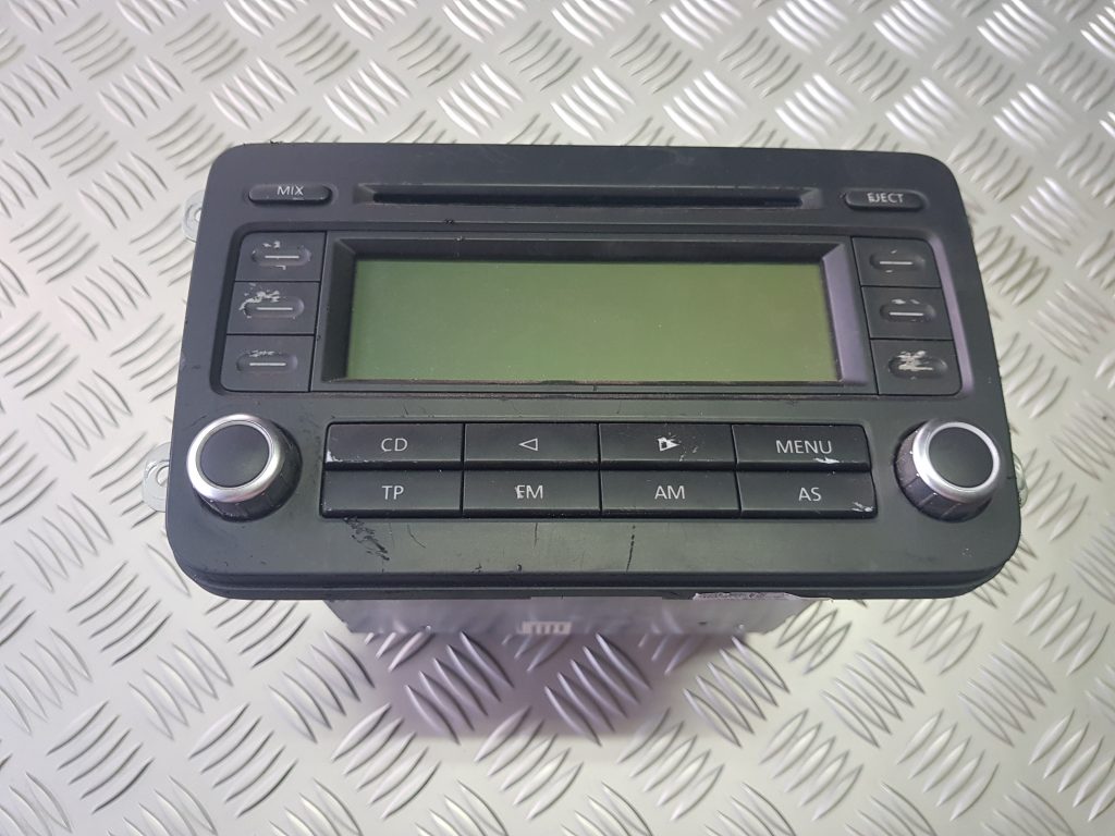 CD/DVD/Navigācijas bloks priekš VW PASSAT B6 2006 ANGL. UNIVERSAL 2 CD/DVD/Navigācijas bloks priekš VW PASSAT B6 2006 ANGL. UNIVERSAL