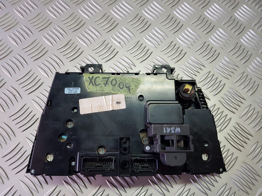 Klimata kontroles bloks priekš VOLVO XC70 2004 2 Klimata kontroles bloks priekš VOLVO XC70 2004