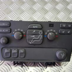 Klimata kontroles bloks priekš VOLVO V70 2002 SILVER