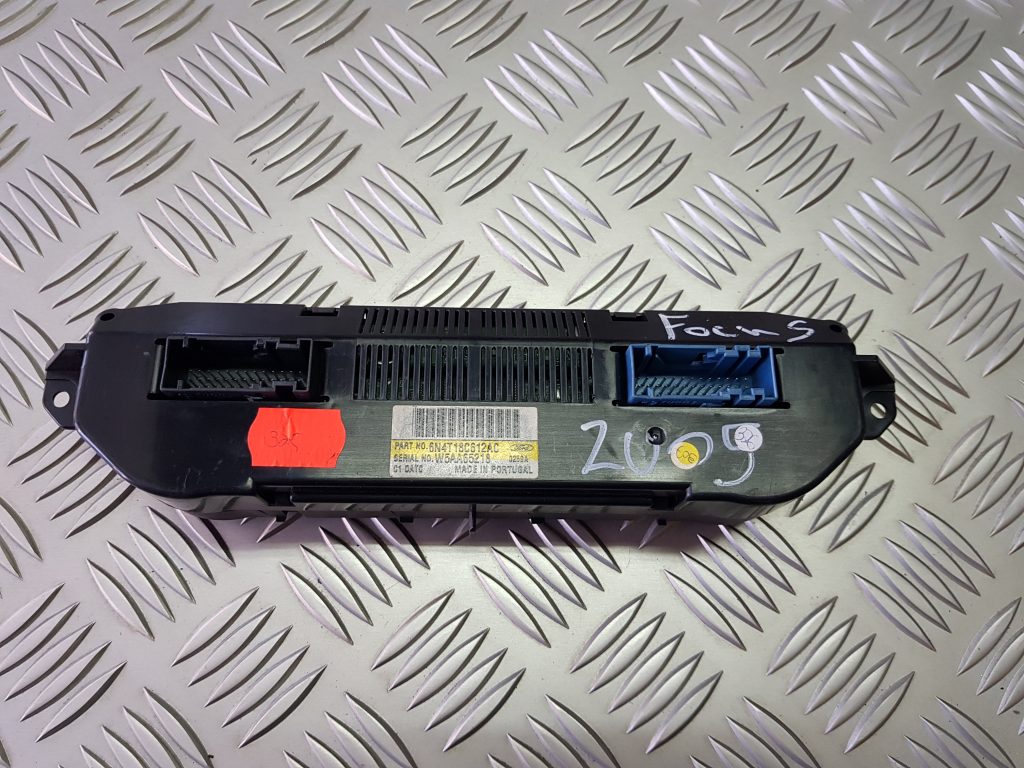 Klimata kontroles bloks priekš FORD FOCUS 2006 2 Klimata kontroles bloks priekš FORD FOCUS 2006