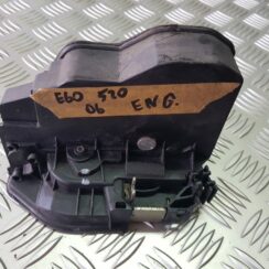 Aizmugurējo labo durvju slēdzene priekš BMW 520D E60 2006 ENG.