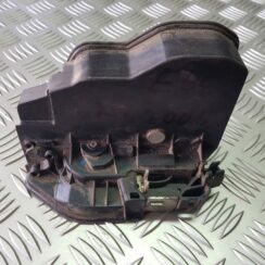 Priekšējo labo durvju slēdzene priekš BMW 525 E60 2006 BLACK