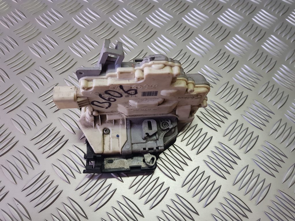 Priekšējo kreiso durvju slēdzene priekš VW PASSAT B6 2006 ANGL. UNIVERSAL 1 Priekšējo kreiso durvju slēdzene priekš VW PASSAT B6 2006 ANGL. UNIVERSAL