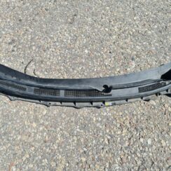 Vējstikla uzlikas (deflektora) režģis priekš NISSAN X-TRAIL 2008