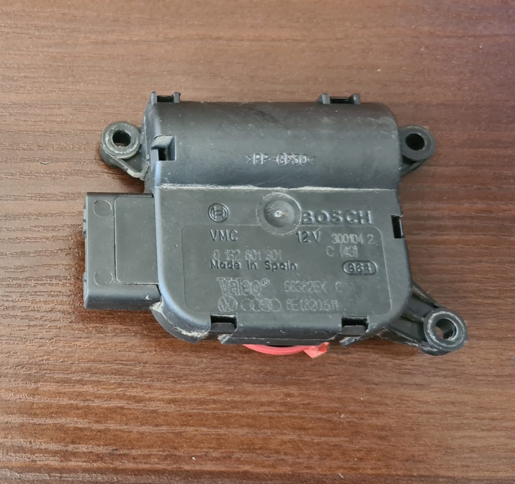 Apsildes sistēmas aktuators priekš AUDI A4 AVANT 2004