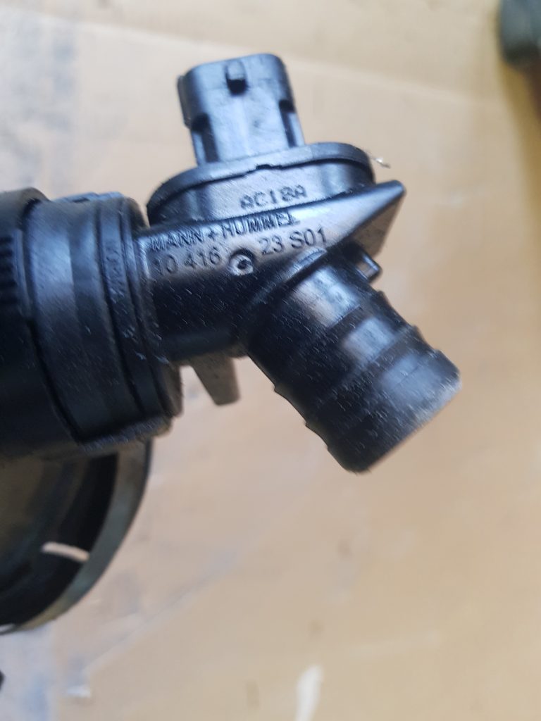 Gaisa filtra korpusa caurule priekš OPEL INSIGNIA SPORTS TOURER 2010