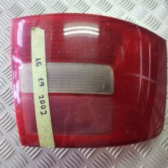 Aizmugurējais kreisais lukturis priekš AUDI A6 AVANT 2003