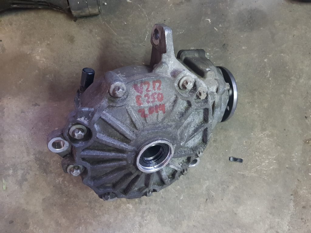 Priekšējais reduktors priekš MERCEDES BENZ E250 W212 2014