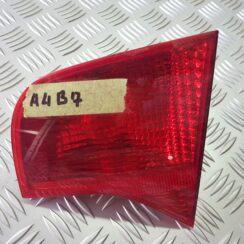 Bagāžnieka vāka labais lukturis priekš AUDI A4 2005