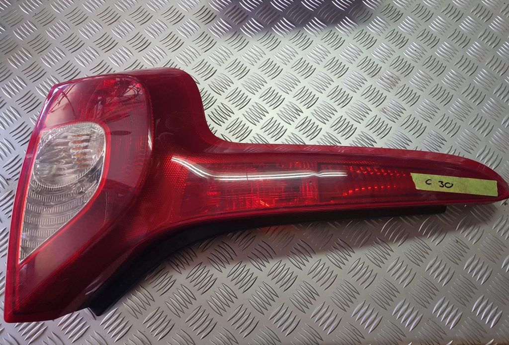 Aizmugurējais kreisais lukturis priekš VOLVO C30 2008 BLACK