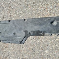 Virsbūves apakšējais aizsargs priekš BMW 525D E61 2007 TOURING BLACK