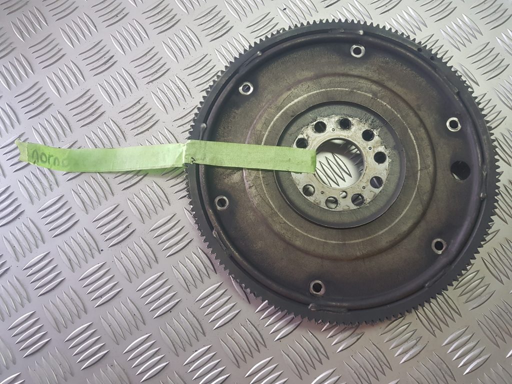 Spararats priekš VOLVO XC90 2004 2 Spararats priekš VOLVO XC90 2004