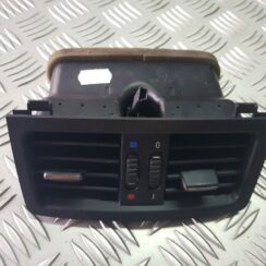 Centrālās konsoles gaisa vads priekš BMW 530D E61 2006 TOURING TITANSILVER