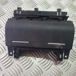 Pelnu trauks priekš AUDI A4 AVANT 2004