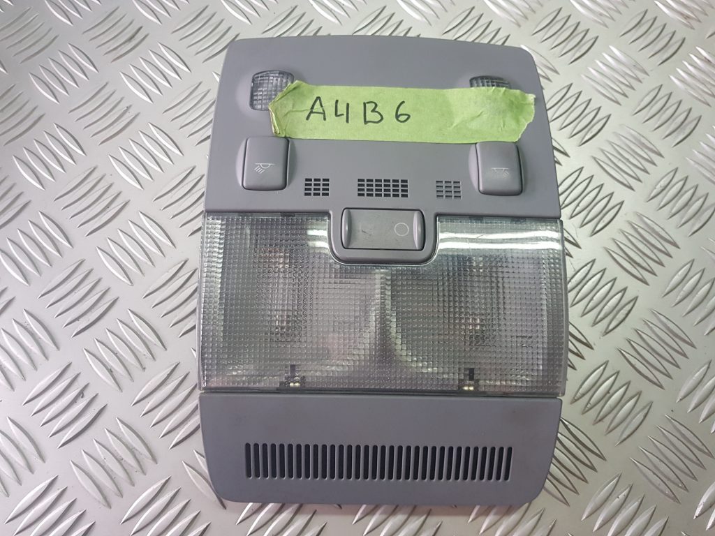 Salona apgaismojuma panelis priekš AUDI A4 AVANT 2004