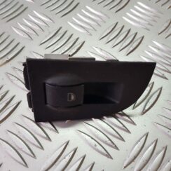 Stikla pacelšanas poga priekš AUDI A6 AVANT 2003