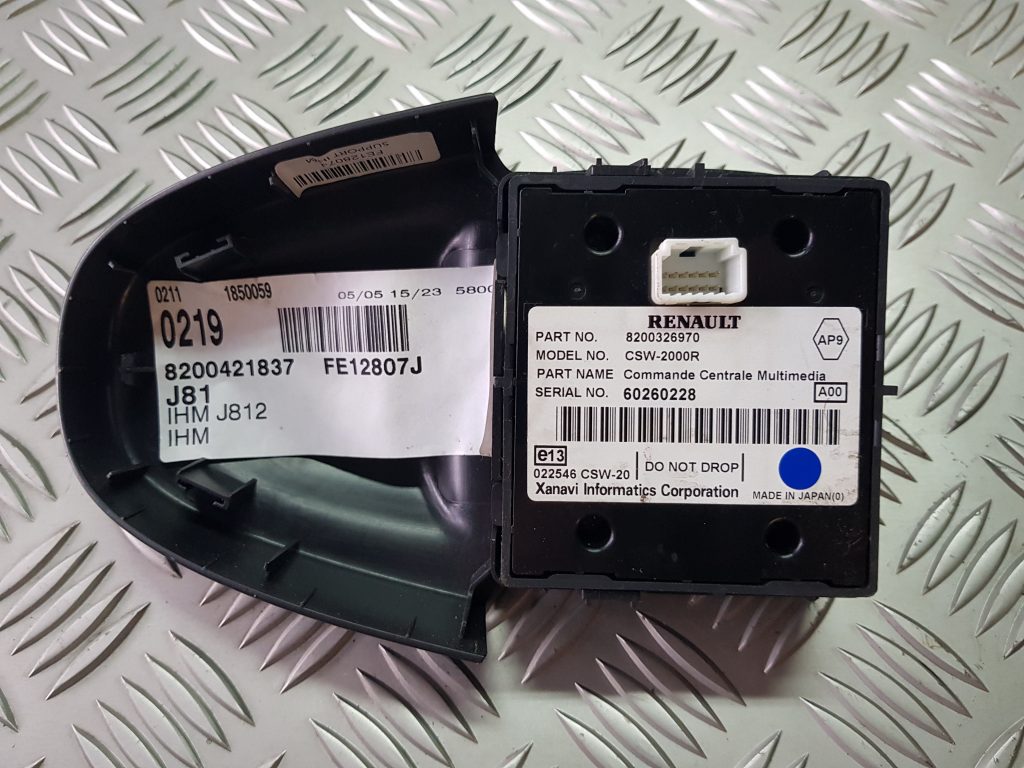 Multimēdijas vadības bloks priekš RENAULT ESPACE IV 2006 2 Multimēdijas vadības bloks priekš RENAULT ESPACE IV 2006