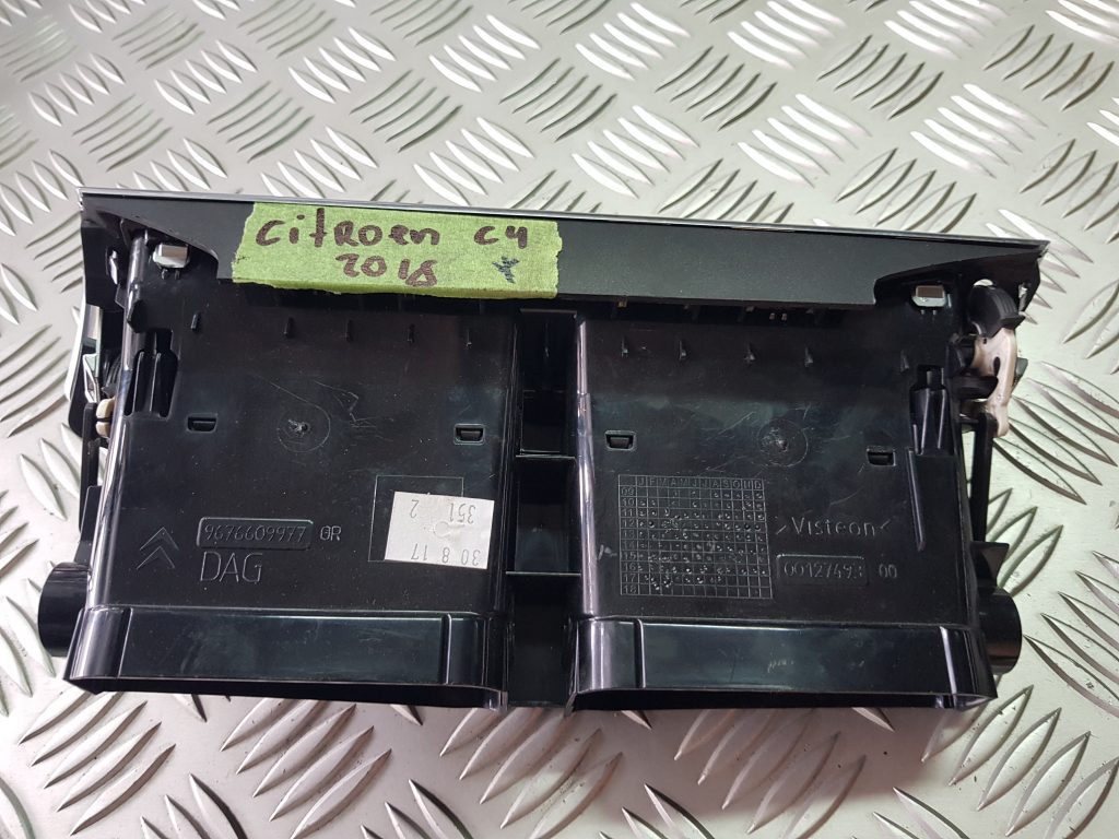 Mērinstrumentu paneļa gaisa vads, centrā priekš CITROEN C4 2018