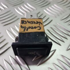 Priekšēja bufera kameras ieslēgšanas poga priekš TOYOTA COROLLA VERSO 2008