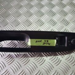 Šofera durvju slēdža pogas priekš VW PASSAT 2007 UNIVERSAL SILVER