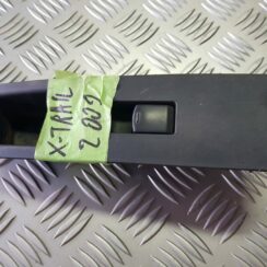 Stikla pacelšanas poga priekš NISSAN X-TRAIL 2008