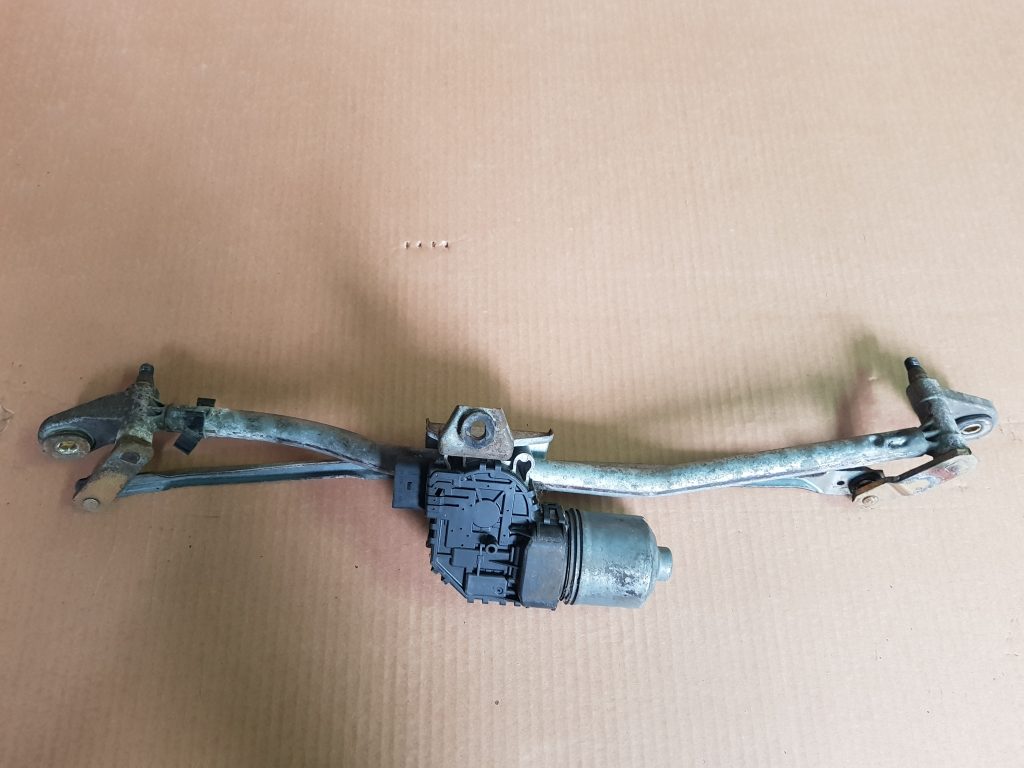 Vējstikla tīrīšanas mehānisms priekš AUDI A7 2011 SPORTBACK 1 Vējstikla tīrīšanas mehānisms priekš AUDI A7 2011 SPORTBACK