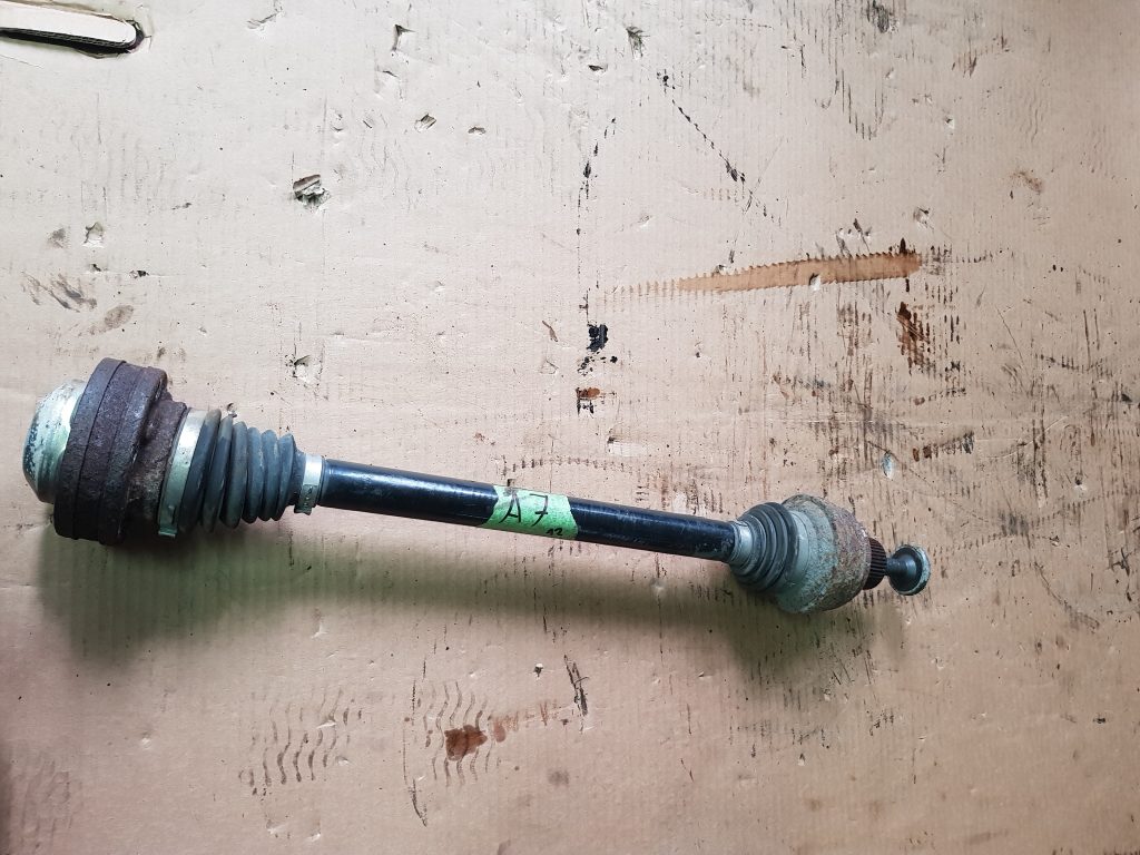 Pusass aizmugurē priekš AUDI A7 2011 SPORTBACK