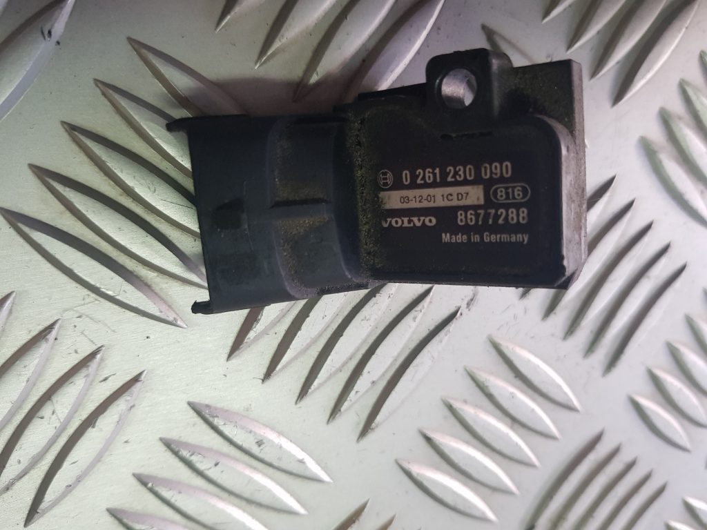 Ieplūdes kolektora spiediena devējs priekš VOLVO XC90 2004 2 Ieplūdes kolektora spiediena devējs priekš VOLVO XC90 2004