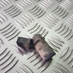 Parkošanās devējs priekš AUDI A4 2004