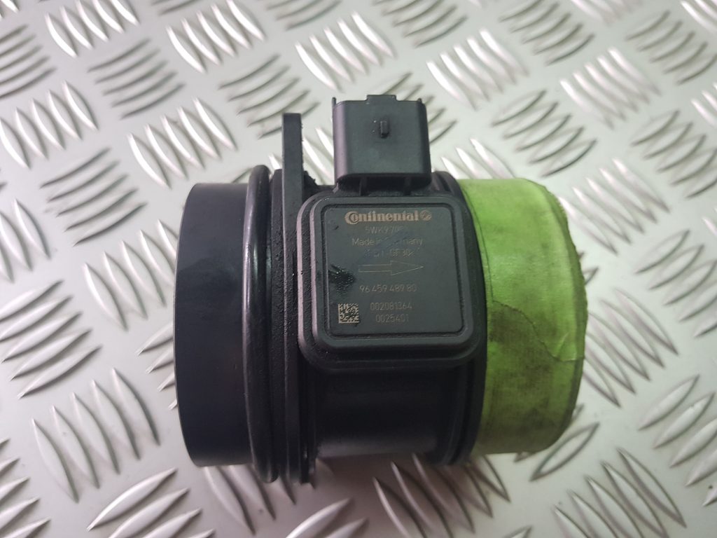 Gaisa plūsmas mērītājs priekš RENAULT MEGANE 2004 1 Gaisa plūsmas mērītājs priekš RENAULT MEGANE 2004