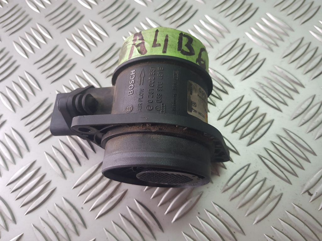 Gaisa plūsmas mērītājs priekš AUDI A4 2003