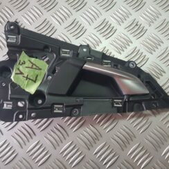 Salona durvju rokturis, aizmugures kreisais priekš AUDI A7 2011 SPORTBACK