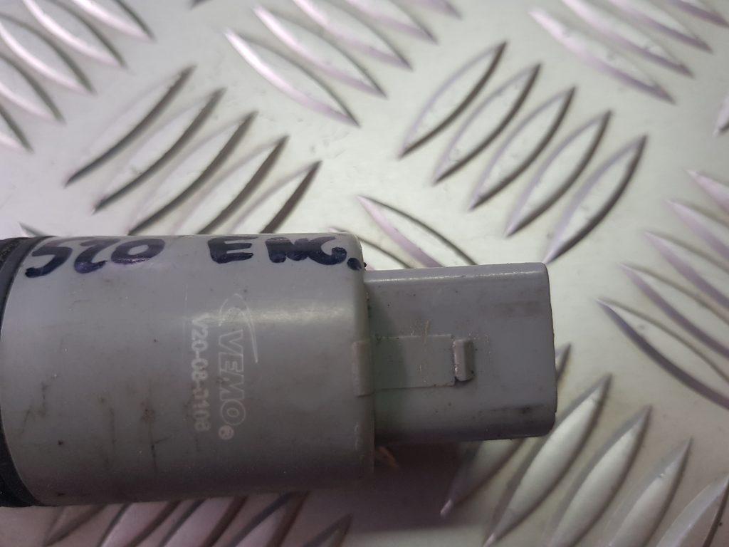 Mazgātāja šķidruma sūknis priekš BMW 520D E60 2006 ENG. 2 Mazgātāja šķidruma sūknis priekš BMW 520D E60 2006 ENG.