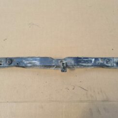 Priekšējā radiatora rāmja augšēja daļa priekš TOYOTA AVENSIS 2008