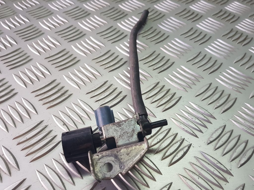 Solenoīda vakuuma vārsts priekš TOYOTA VERSO 2012