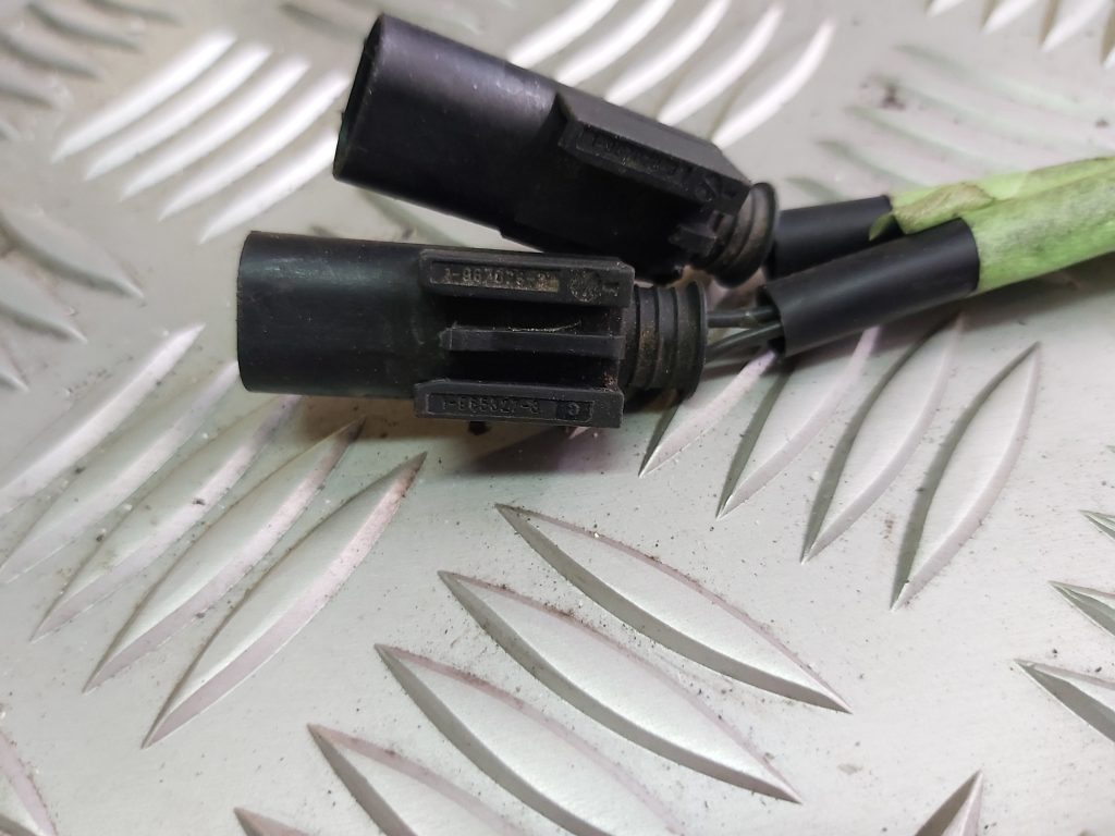 Vējstikla mazgāšanas šķidruma sprausla priekš BMW 525D E61 2007 TOURING BLACK