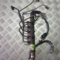 Degvielas sadales caurule priekš TOYOTA AVENSIS 2004