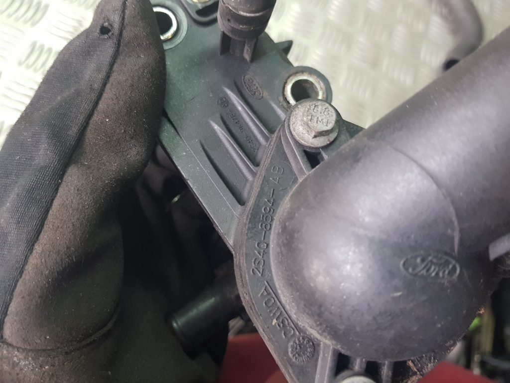 Termostata korpuss priekš FORD GALAXY 2007 2 Termostata korpuss priekš FORD GALAXY 2007