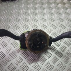 Stūres statnes slēdzis priekš VW PASSAT B6 2006 ANGL. UNIVERSAL