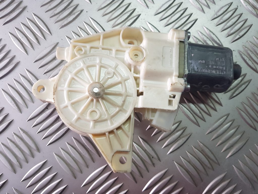 Elektrisko stiklu motors priekš MERCEDES BENZ E250 W212 2014