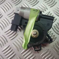 Elektrisko stiklu motors priekš MAZDA 6 2006