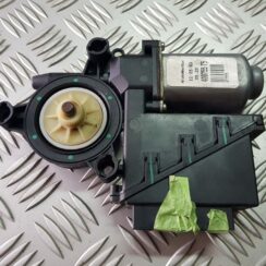 Elektrisko stiklu motors priekš ŠKODA FABIA 2003