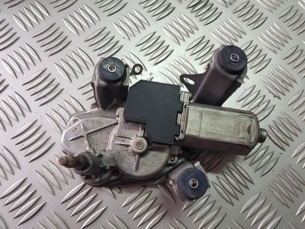 Aizmugurējā stikla tīrītāja motors priekš TOYOTA AVENSIS 2004