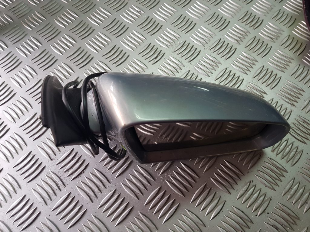 Ārējais spogulis, pa labi priekš AUDI A4 2003 1 Ārējais spogulis, pa labi priekš AUDI A4 2003