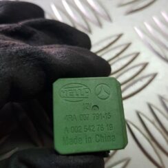 Pneimo piekares releja priekš MERCEDES BENZ E250 W212 2014