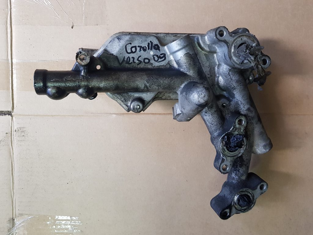 Eļļas radiators priekš TOYOTA COROLLA VERSO 2009 1 Eļļas radiators priekš TOYOTA COROLLA VERSO 2009