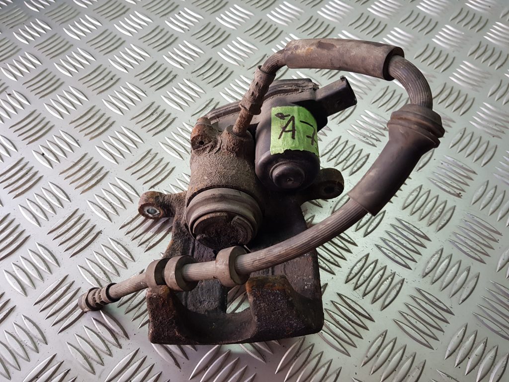 Aizmugurējais labais suports priekš 2 Aizmugurējais labais suports priekš